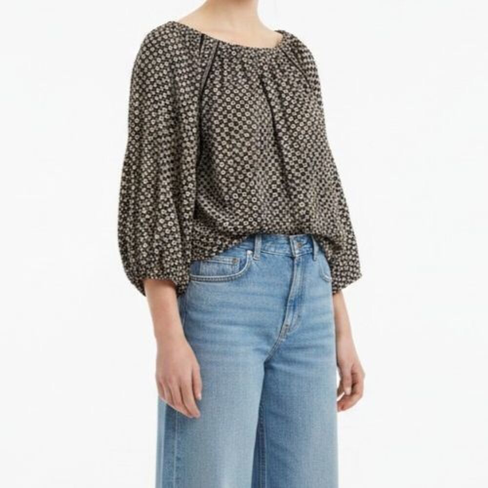 Max Studio Bubble Sleeve Blouse Medium 3/4 Sleeve Pinwheel Geometric Peasant Top